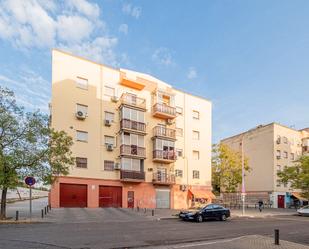 Exterior view of Flat for sale in  Sevilla Capital