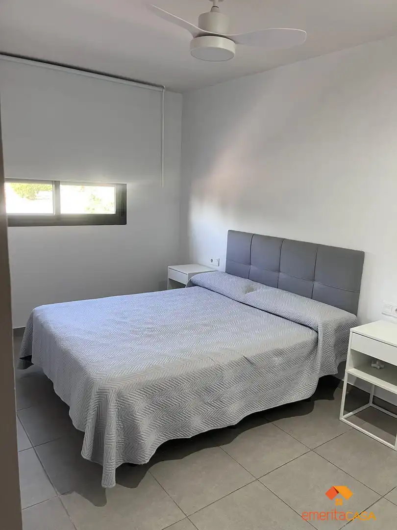 Schlafzimmer von Wohnung zum Verkauf in Cáceres mit Klimaanlage