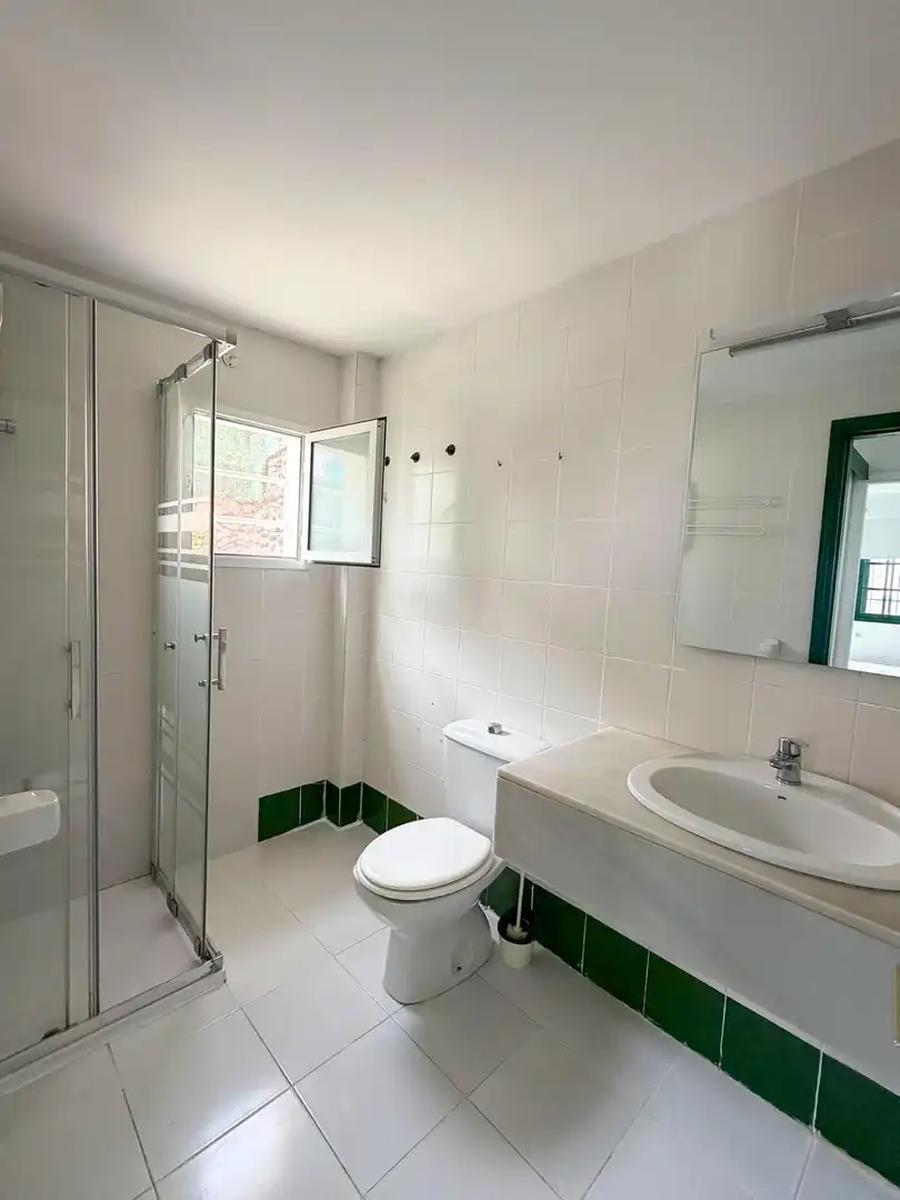 Bany de Casa o xalet de lloguer en San Bartolomé de Tirajana amb Aire condicionat, Calefacció i Jardí privat