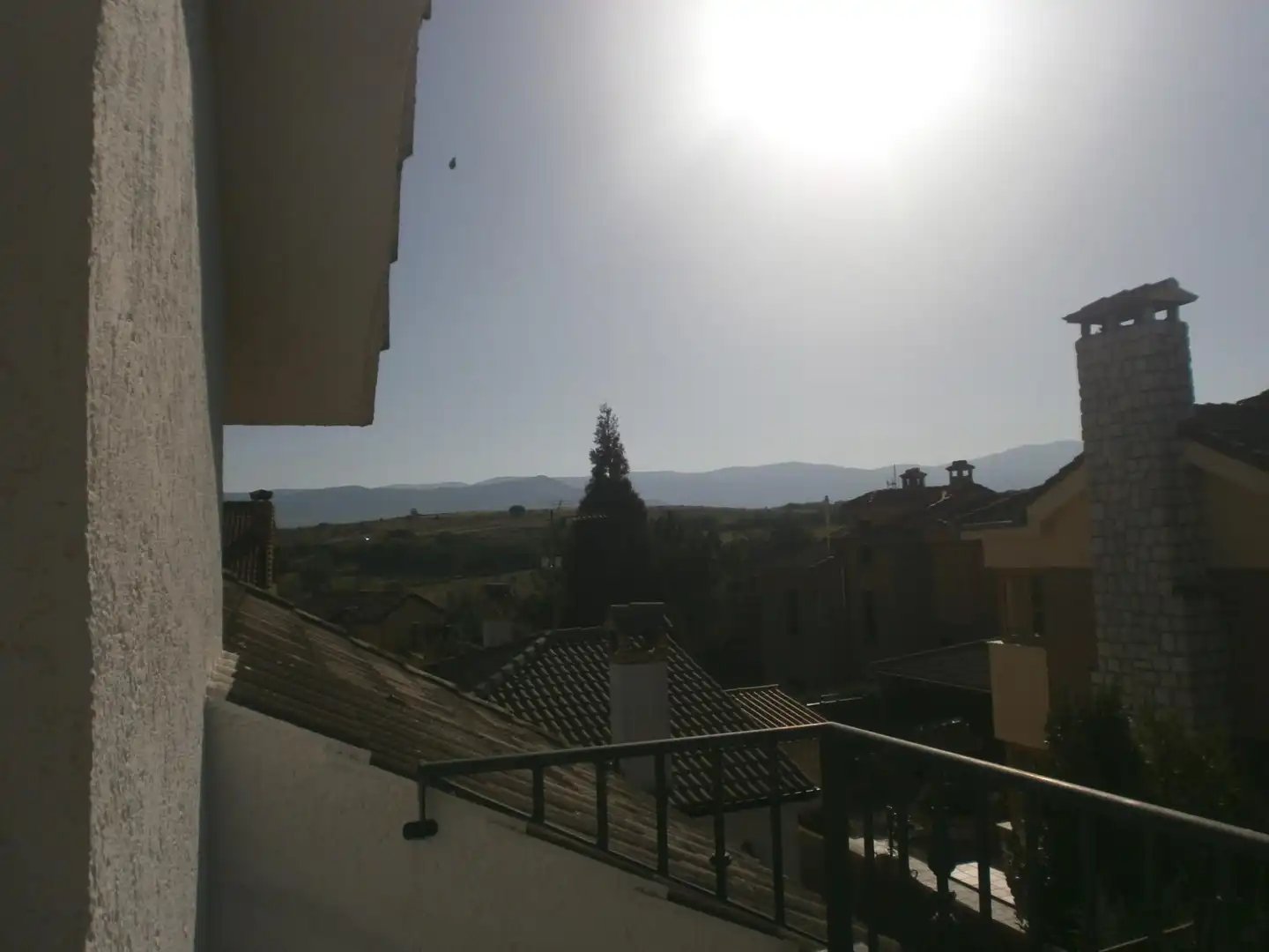 Vista exterior de Casa o xalet en venda en La Lastrilla  amb Calefacció, Jardí privat i Terrassa