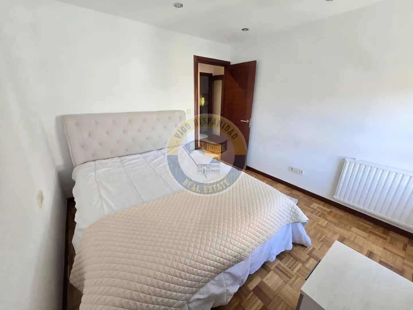 Bedroom of Flat for rent in Vigo   with Heating and Furnished