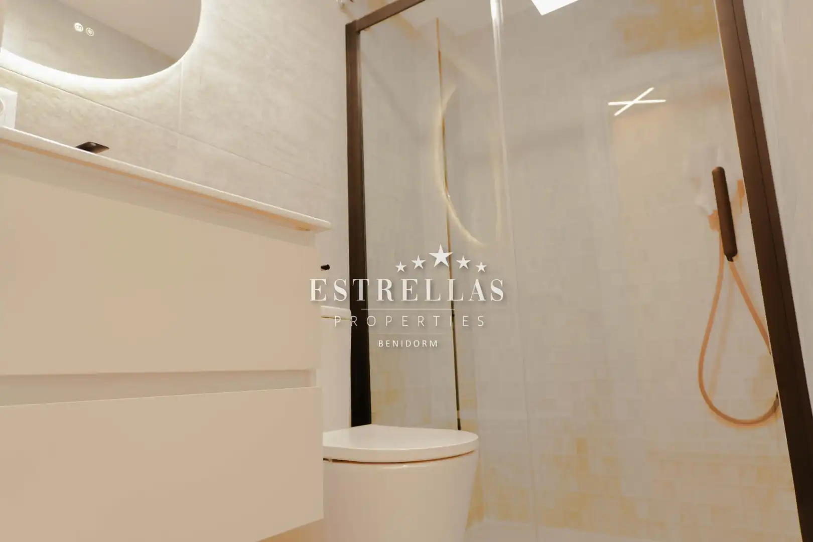 Baño de Apartamento en venta en Altea con Aire acondicionado, Calefacción y Trastero