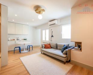 Living room of Attic to rent in  Madrid Capital  with Air Conditioner and Terrace