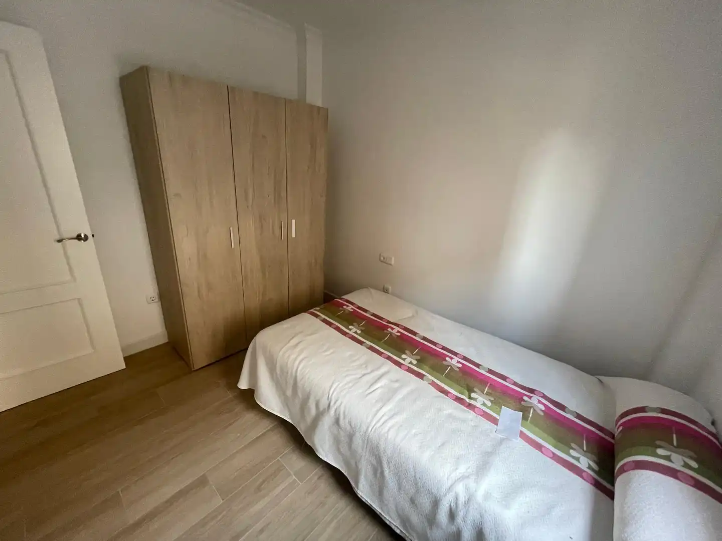 Habitación de Dúplex en venta en Almería