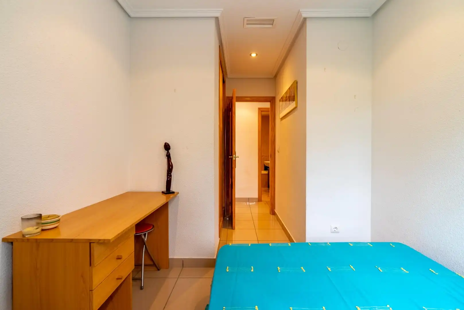 Habitación de Planta baja en venta en El Campello con Aire acondicionado, Calefacción y Jardín privado