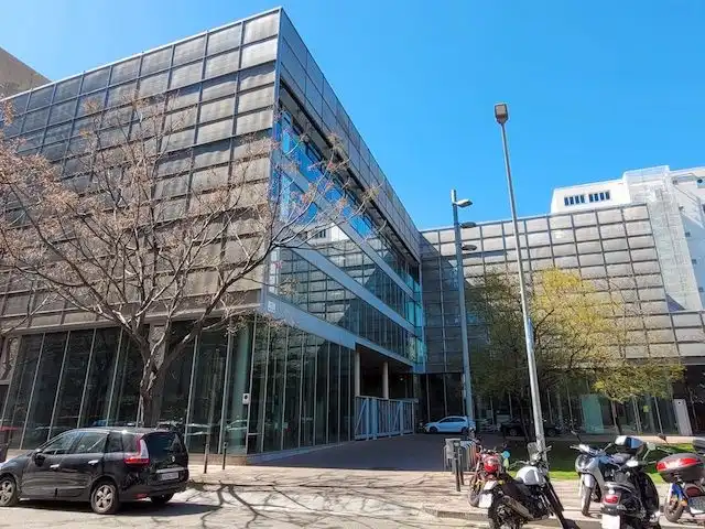 Außenansicht von Büro zur Miete in Barcelona mit Klimaanlage, Heizung und Terrasse