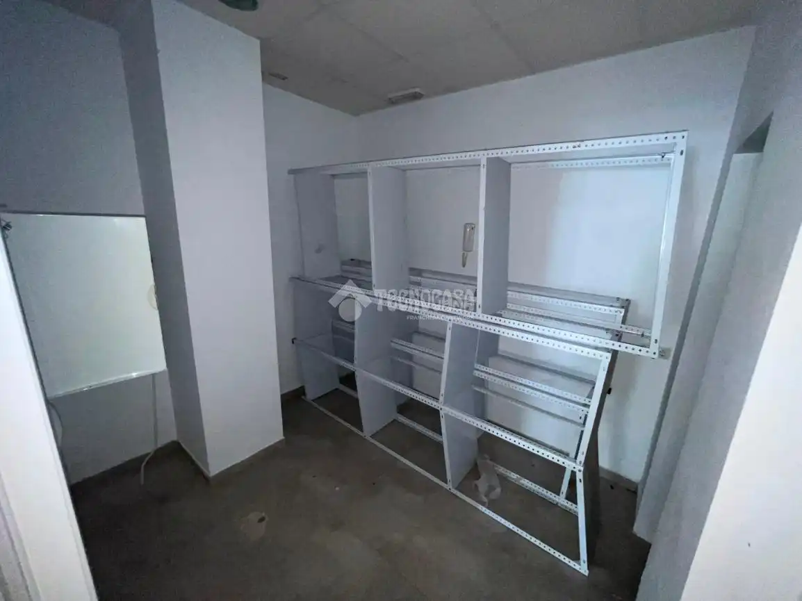Business premises for sale in Centro - Doña Mercedes, imagen 3