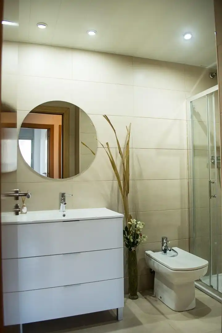 Bathroom of Flat for sale in Badalona  with Air Conditioner, Heating and Parquet flooring