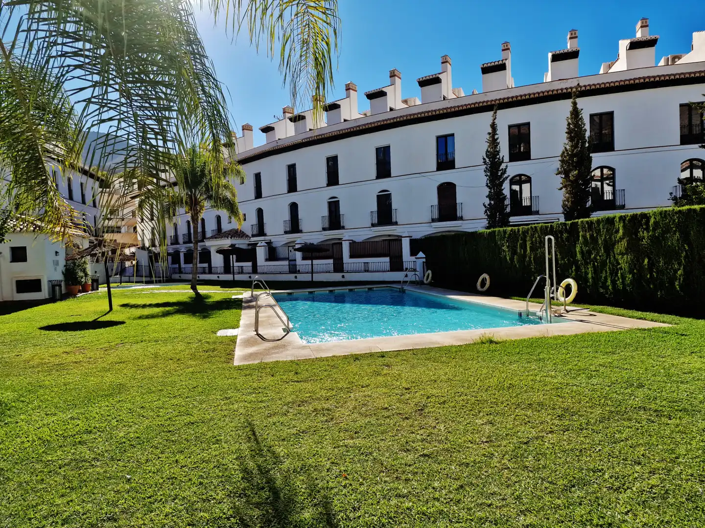 Jardí de Apartament en venda en Vélez de Benaudalla amb Moblat, Forn i Rentadora