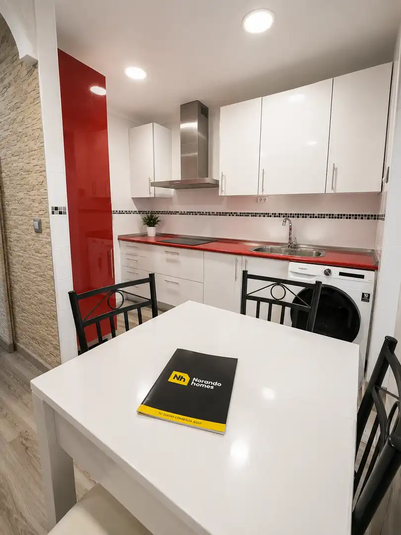 Cocina de Piso en venta en Málaga con Aire acondicionado, Calefacción y Jardín privado