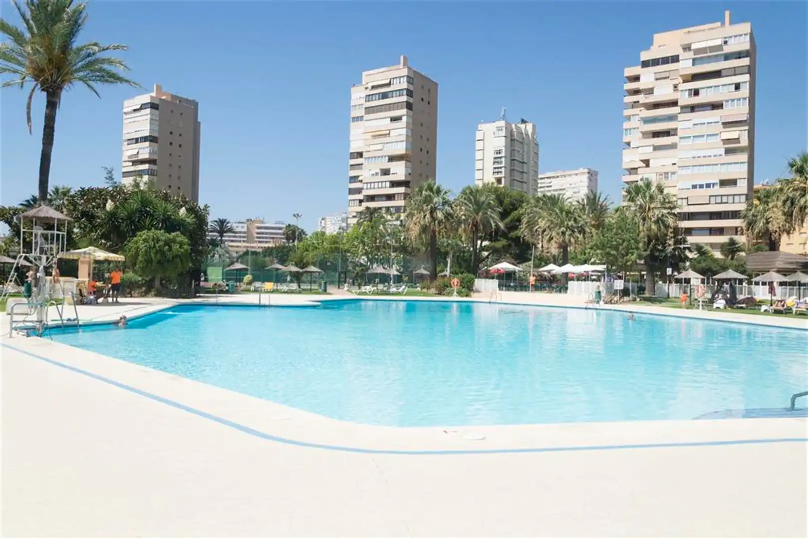 Swimming pool of Flat for sale in Torremolinos  with Air Conditioner, Terrace and Furnished
