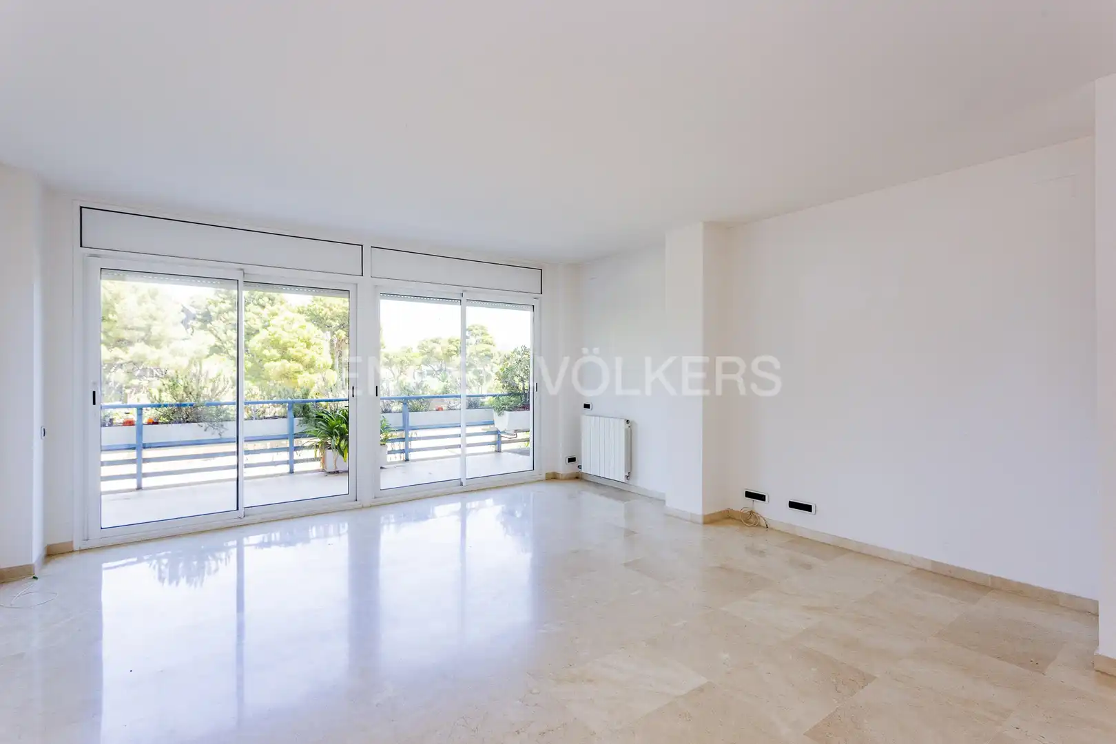 Sala d'estar de Pis de lloguer en Sitges amb Aire condicionat, Calefacció i Terrassa