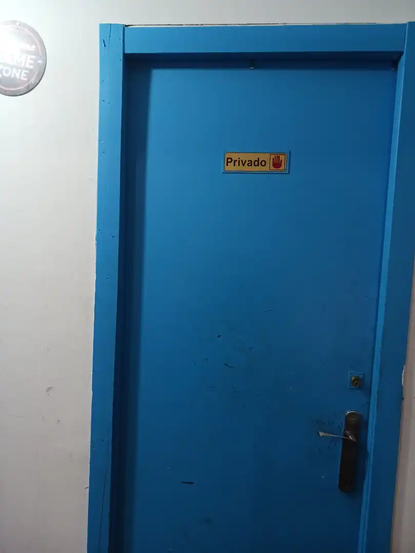 Baño de Local en traspaso en Ciudad Real con Aire acondicionado, Terraza y Amueblado