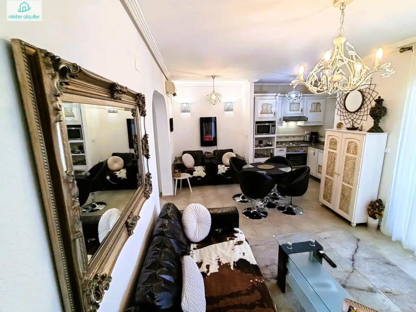 Sala d'estar de Casa o xalet de lloguer en El Campello amb Aire condicionat, Calefacció i Jardí privat