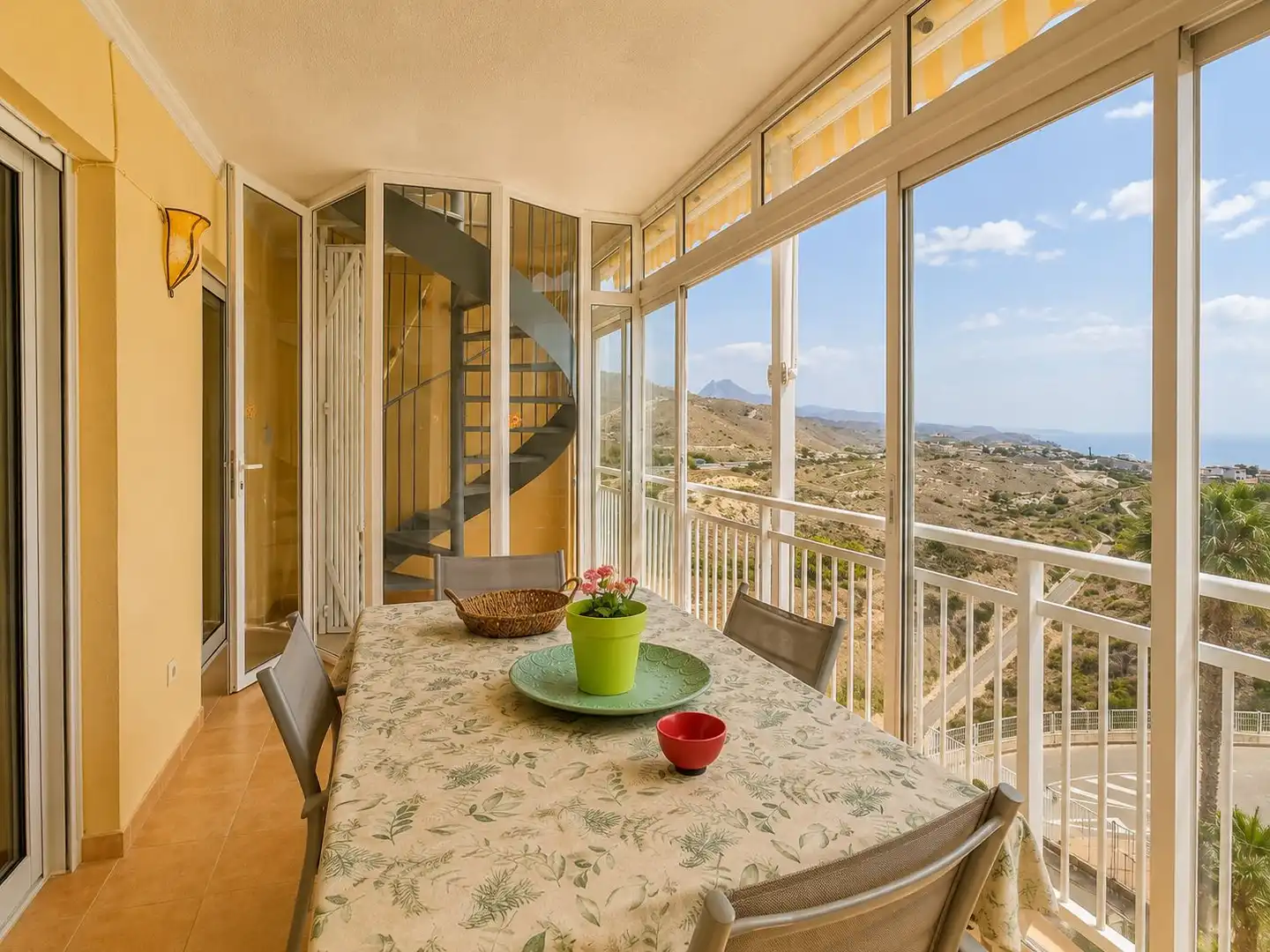 Terrasse von Dachboden zum Verkauf in El Campello mit Klimaanlage, Heizung und Terrasse