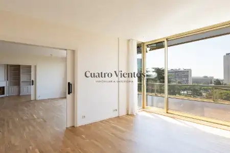Sala d'estar de Pis de lloguer en Barcelona amb Aire condicionat, Calefacció i Parquet