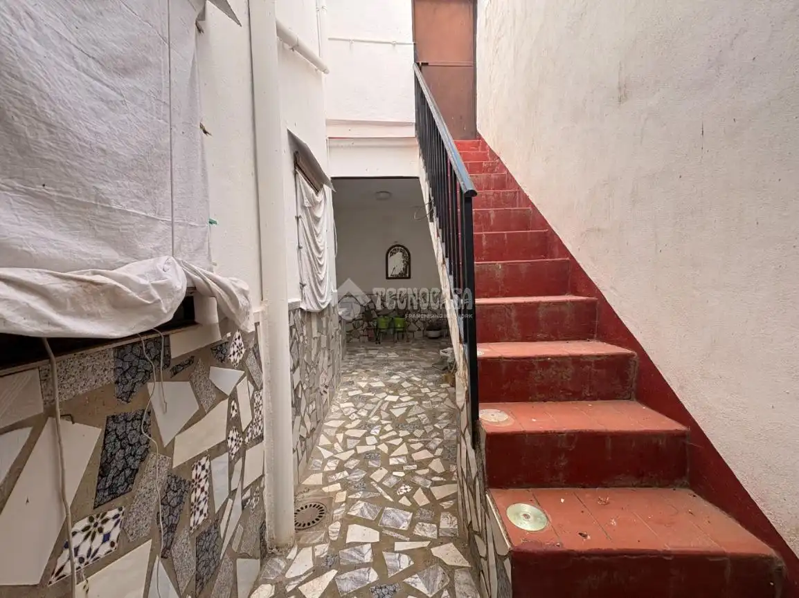 Casa adosada en venta en Ardales con Amueblado y Balcón