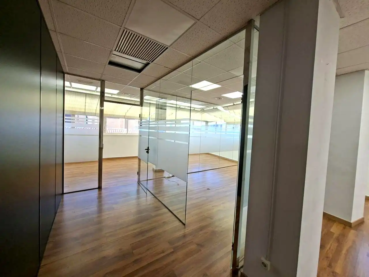 Office for rent in Madrid  with Air Conditioner and Heating