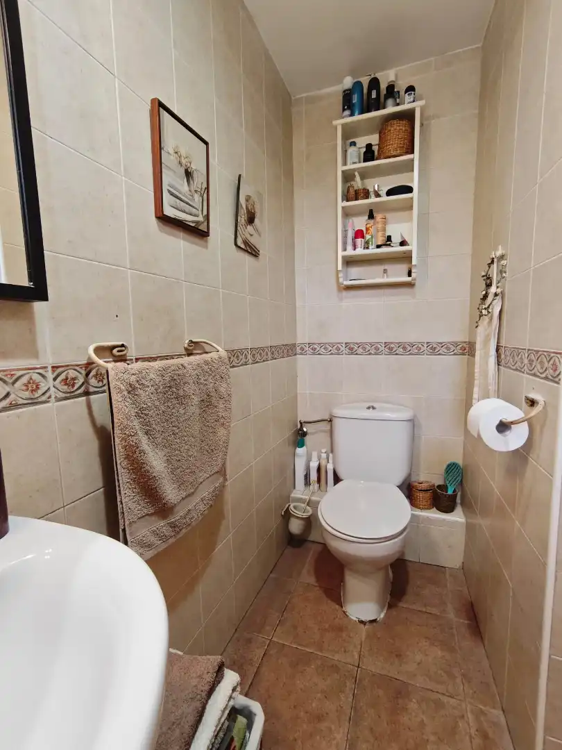 Bany de Casa o xalet de lloguer en Sevilla la Nueva amb Aire condicionat, Calefacció i Terrassa