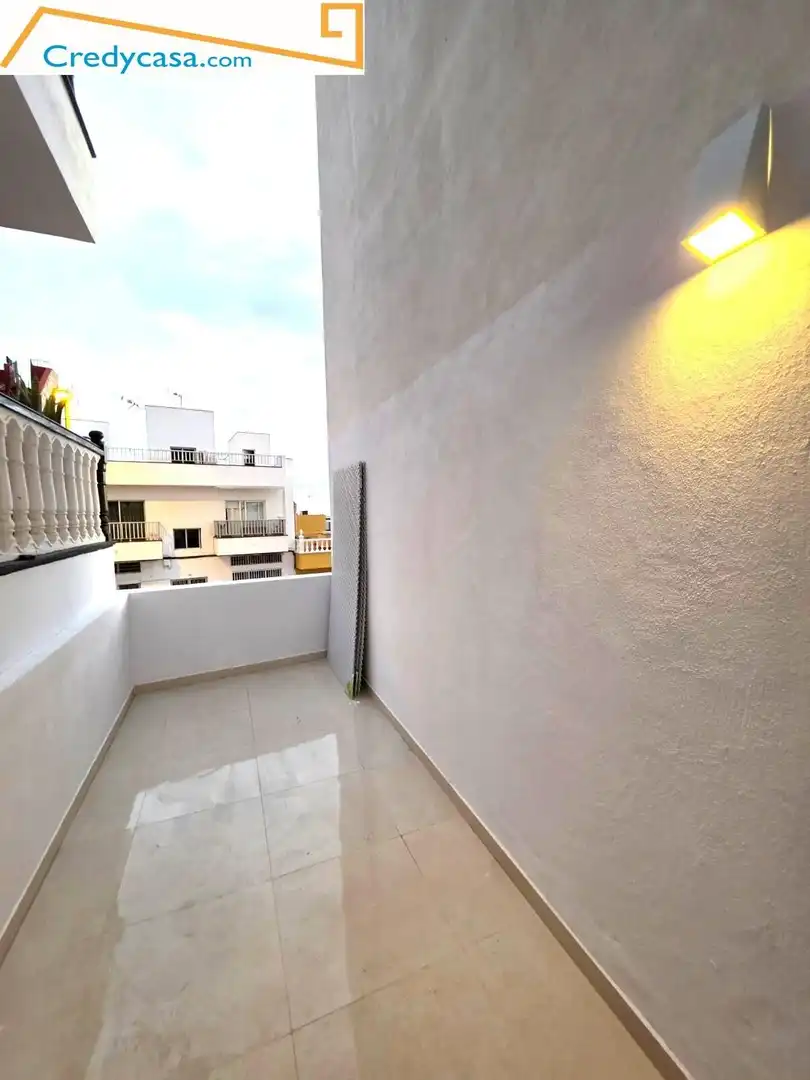 Flat with terrace for sale in Casco Urbano, imagen 4