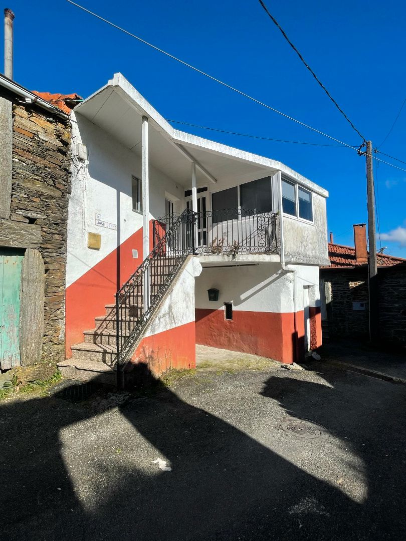 Exterior view of Country house for sale in O Irixo  with Heating, Private garden and Storage room