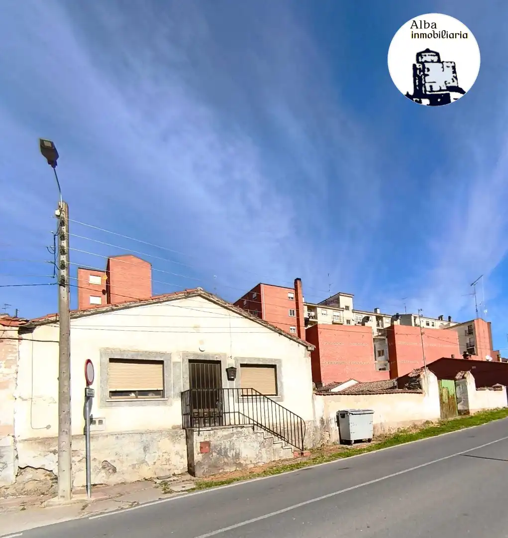 Vista exterior de Residencial en venta en Alba de Tormes