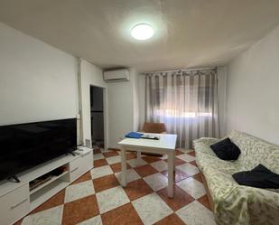Living room of Flat for sale in  Sevilla Capital