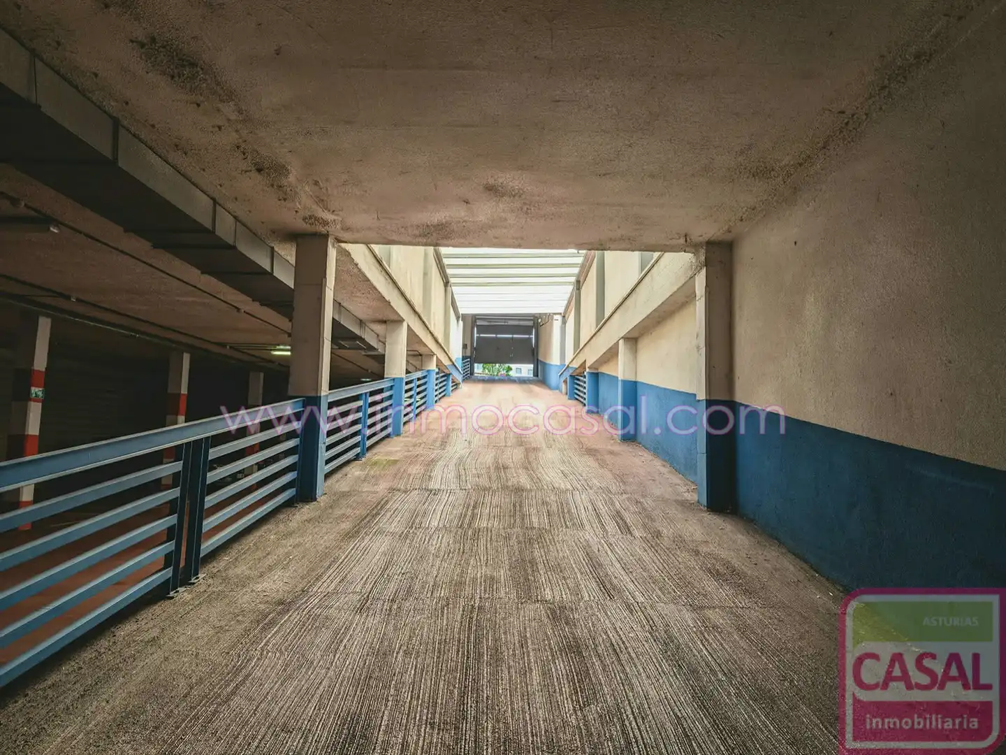 Piso en venta en Oviedo  con Calefacción, Trastero y Amueblado