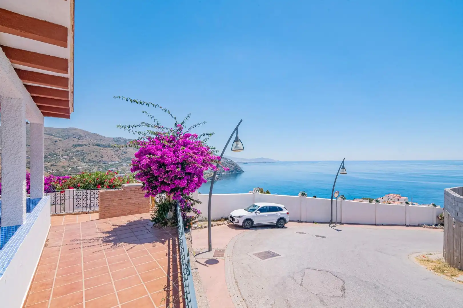 Vista exterior de Casa o chalet en venta en Almuñécar con Terraza y Piscina