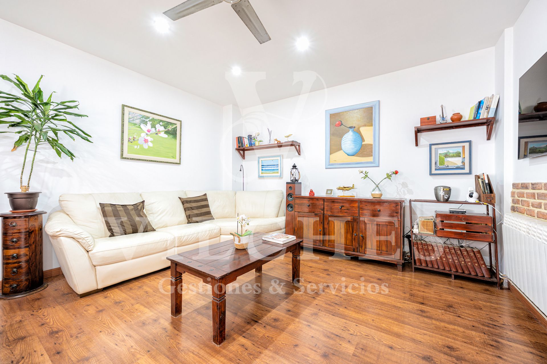 Sala d'estar de Casa o xalet en venda en Valsequillo de Gran Canaria amb Aire condicionat, Jardí privat i Terrassa