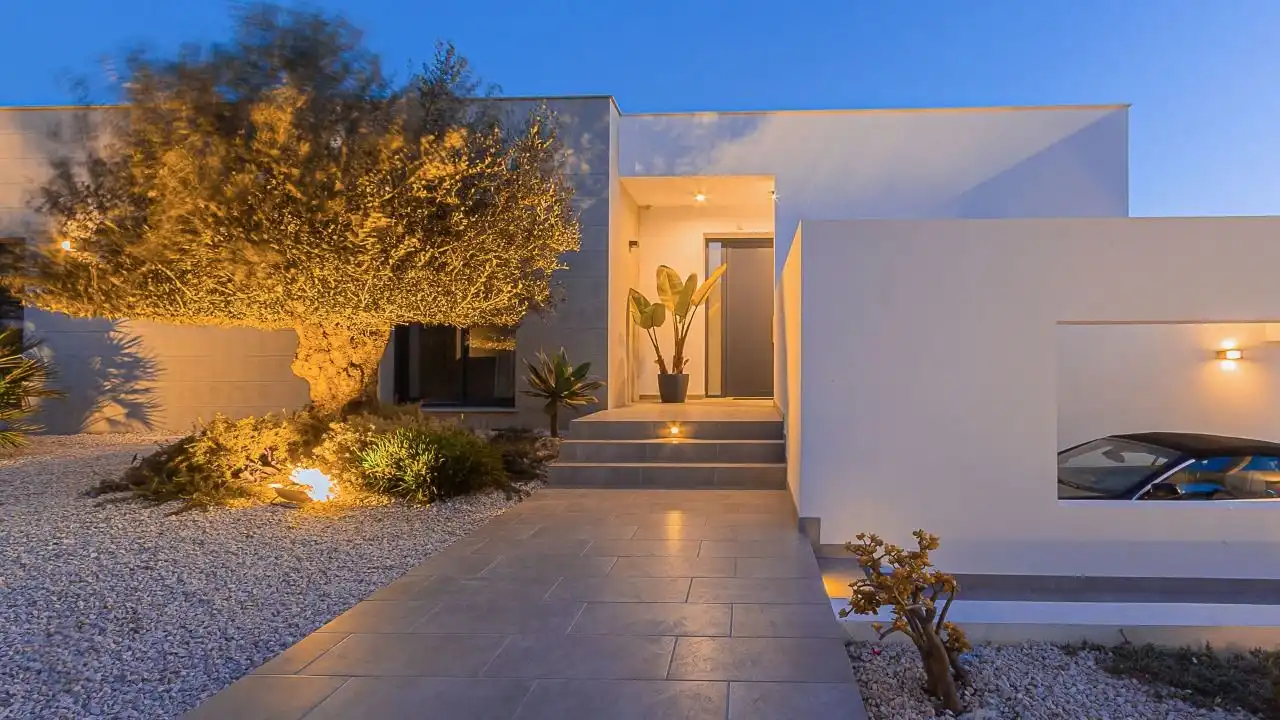 Chalet con piscina en venta en Cumbre del Sol, imagen 3