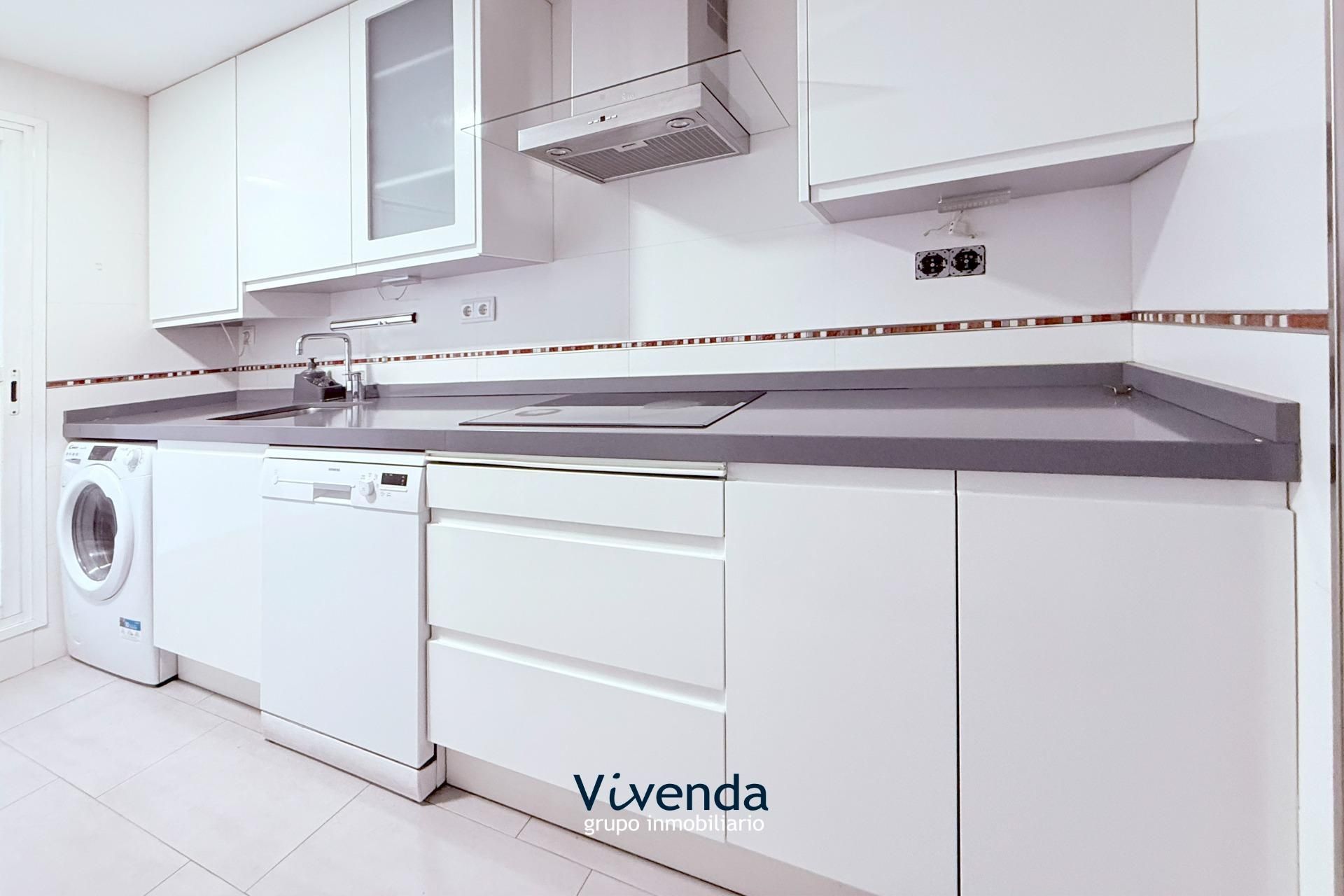 Kitchen of Flat for sale in Fuenlabrada  with Air Conditioner and Heating