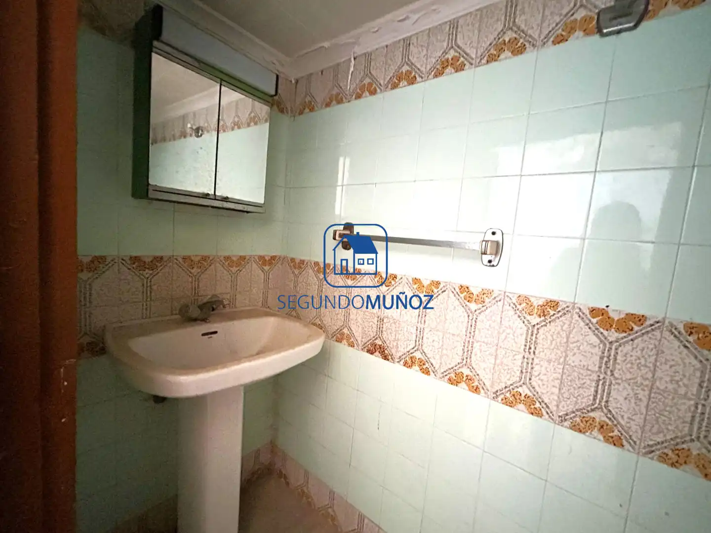 Bathroom of Houses for sale in Totana
