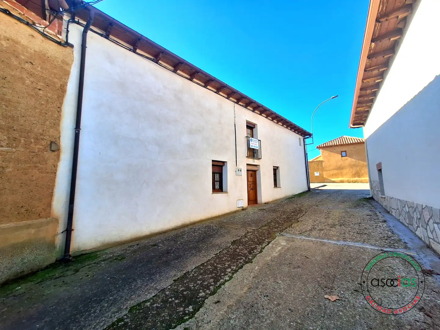 Vista exterior de Casa o xalet en venda en Vallecillo amb Jardí privat