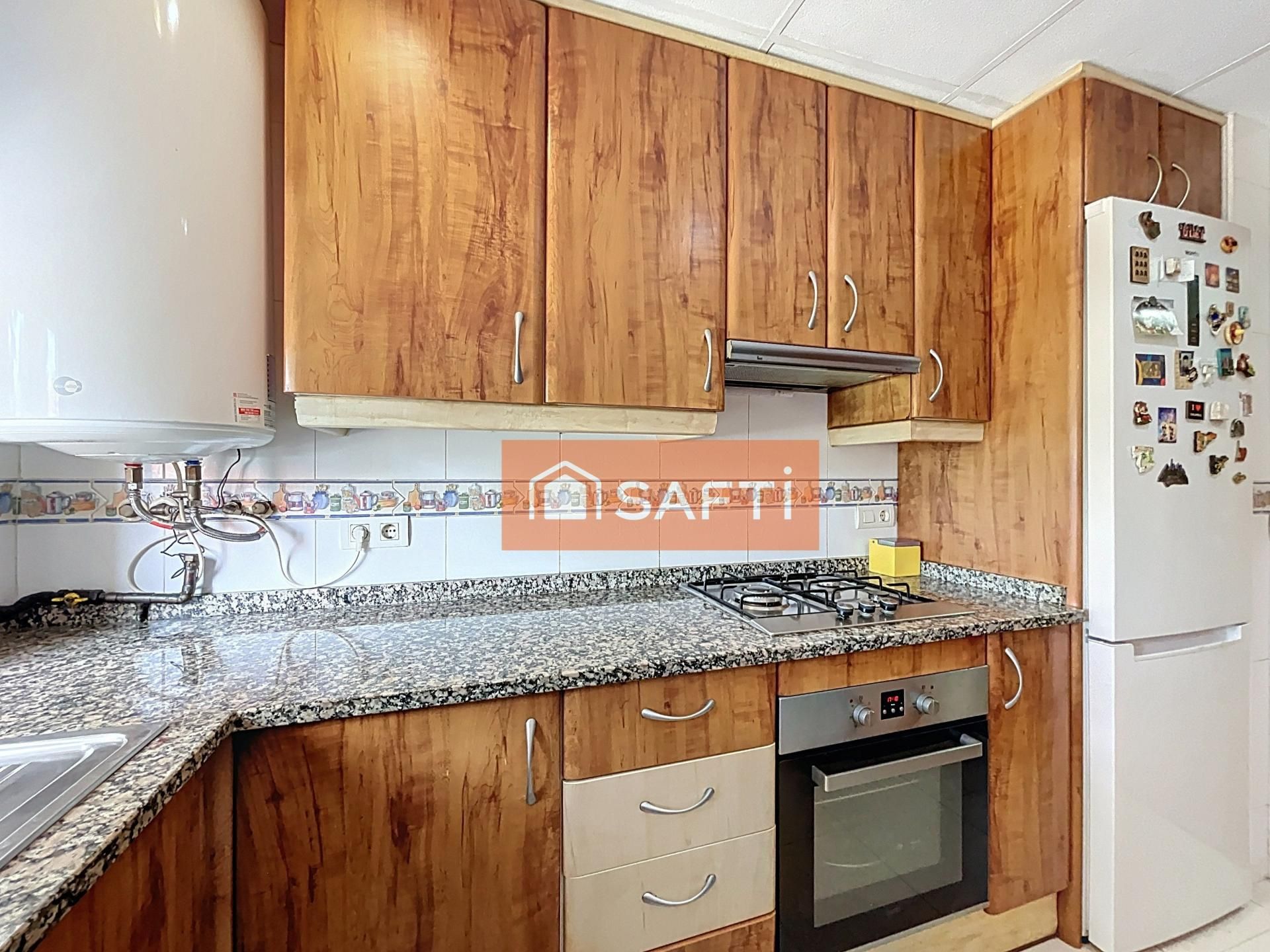 Cuina de Pis en venda en Santa Margarida I Els Monjos amb Terrassa i Balcó