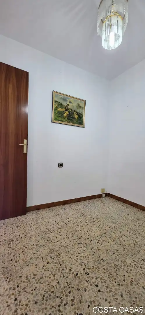 Piso en venta en L'Hospitalet de Llobregat con Balcón