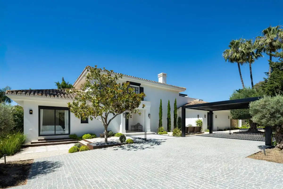 Chalet con piscina en venta en Nueva Andalucía, imagen 8