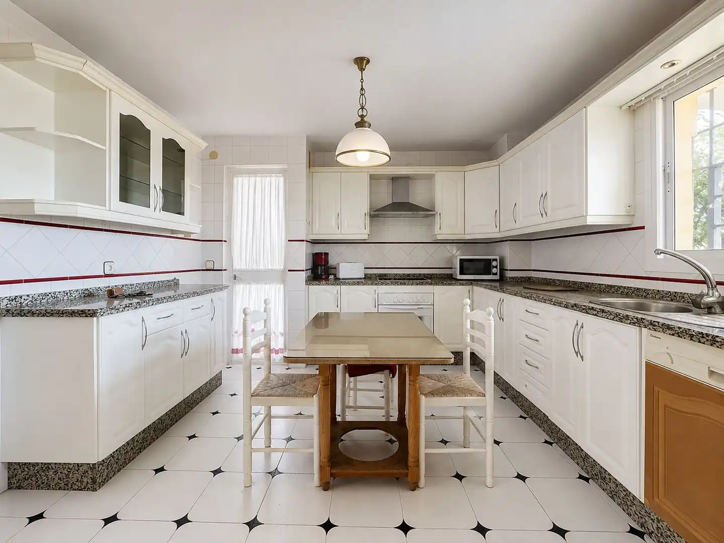 Casa con piscina en venta en Torre del Mar, imagen 11