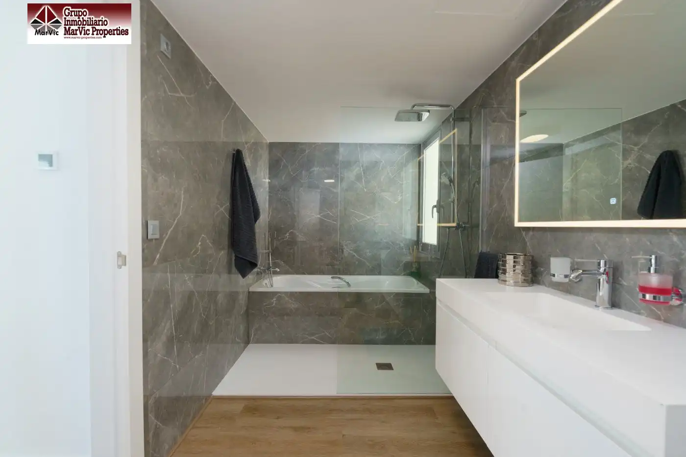 Baño de Casa adosada en venta en Altea con Aire acondicionado, Calefacción y Terraza