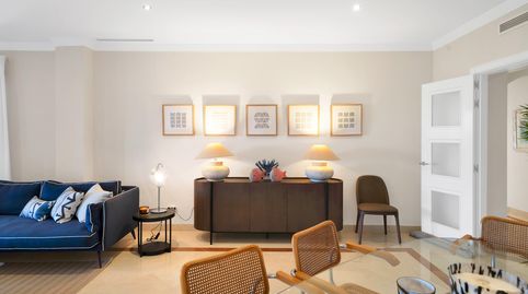 Foto 4 de Apartament en venda a Urbanización Gran Bahía de Marbella #fase 2, Por, Bahía de Marbella, Marbella
