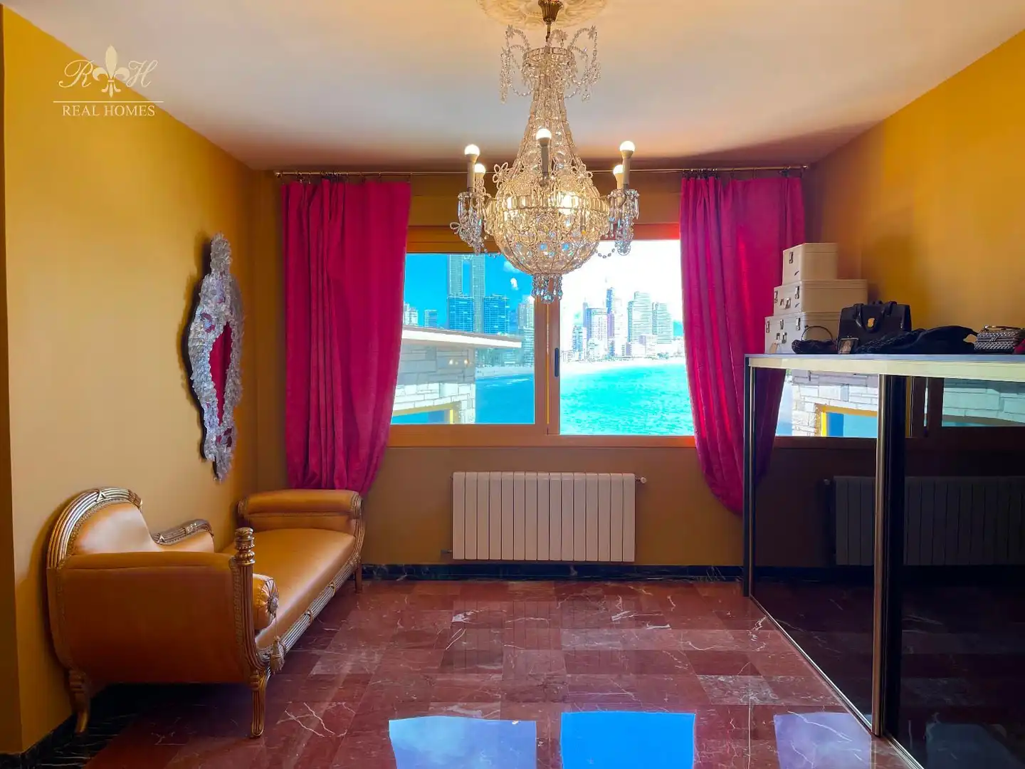 Living room of Houses for sale in Benidorm  with Air Conditioner and Terrace