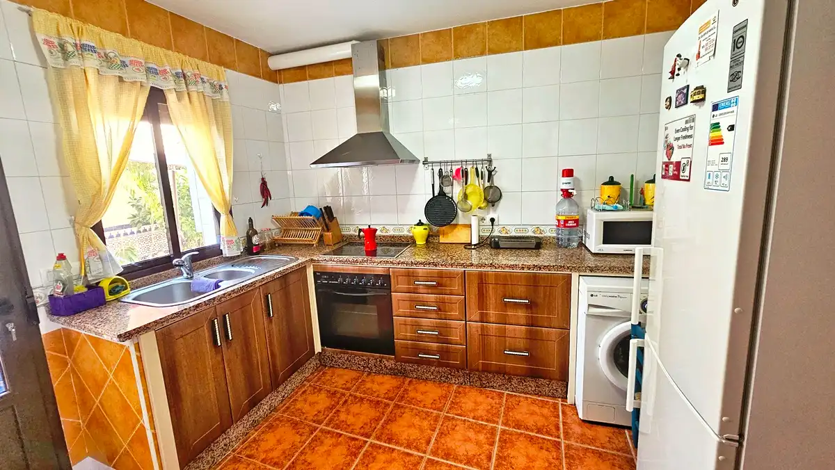 Cuina de Casa o xalet en venda en Almonaster la Real amb Terrassa