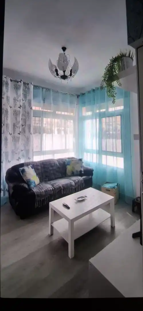 Sala d'estar de Apartament en venda en Marbella amb Aire condicionat