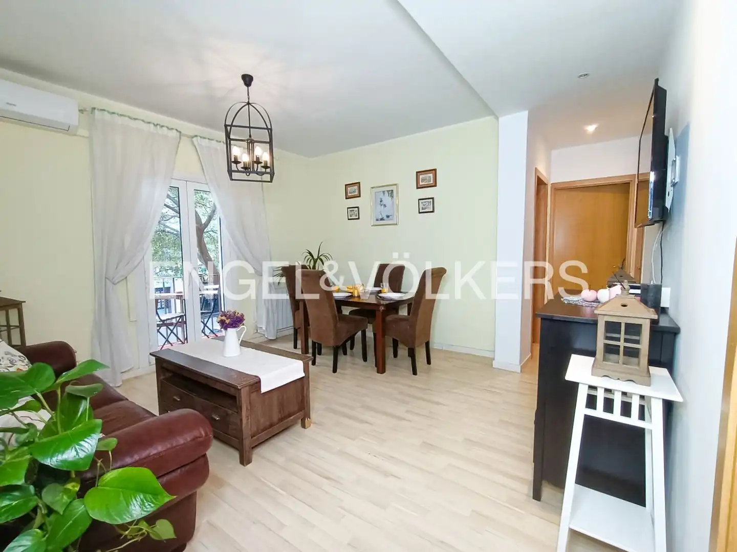 Sala de estar de Piso de alquiler en Barcelona con Aire acondicionado, Calefacción y Balcón
