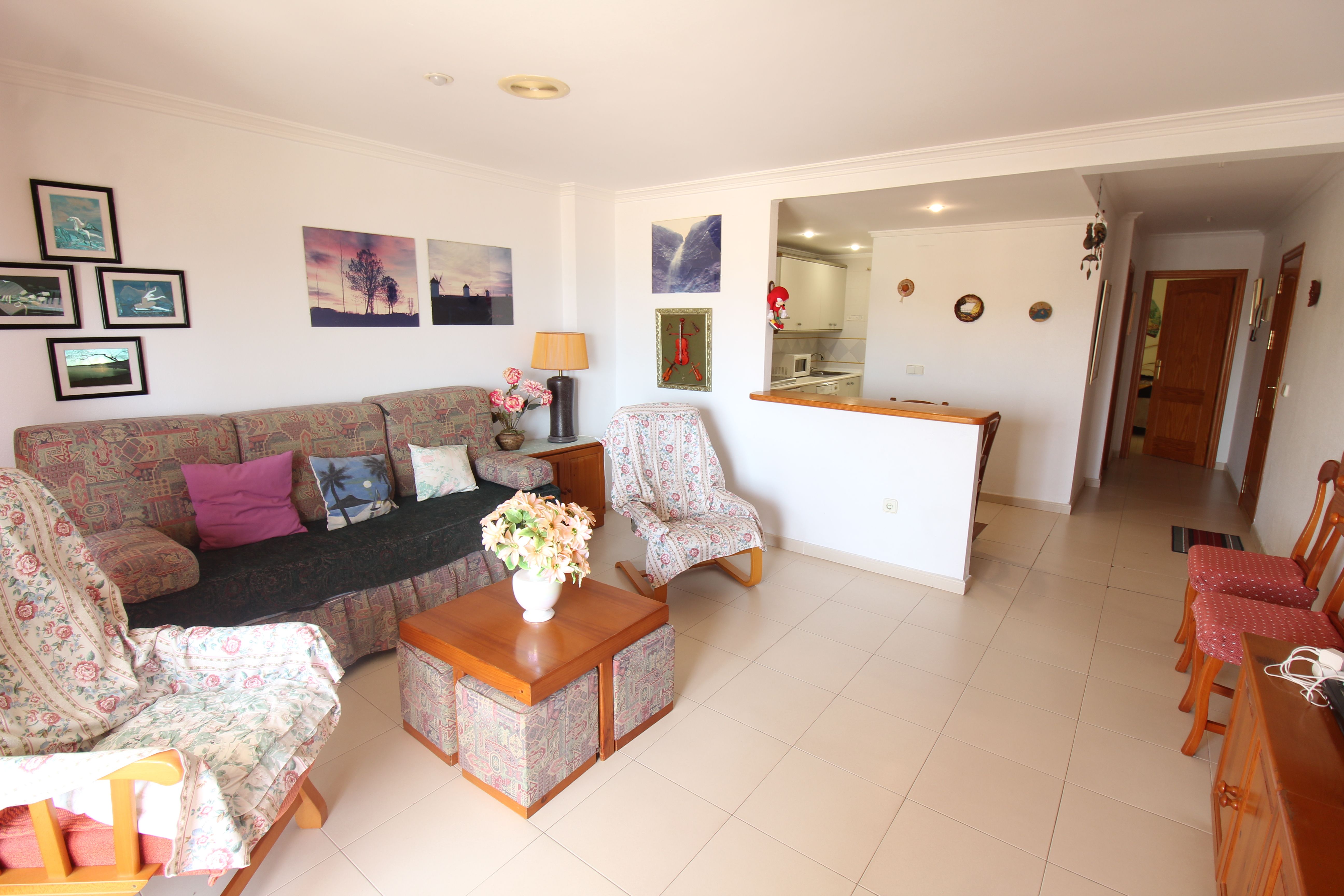 Sala d'estar de Apartament en venda en Torrevieja amb Moblat, Forn i Rentadora
