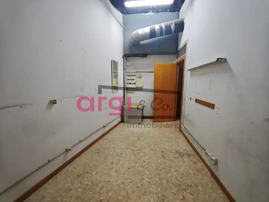 Local comercial en alquiler en La Roureda, imagen 14