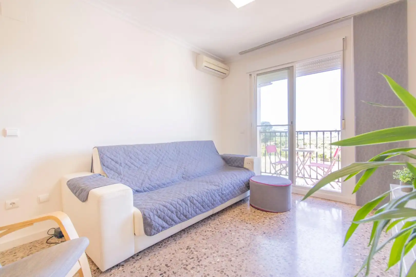 Balcony of Flat for sale in Faura  with Air Conditioner and Heating