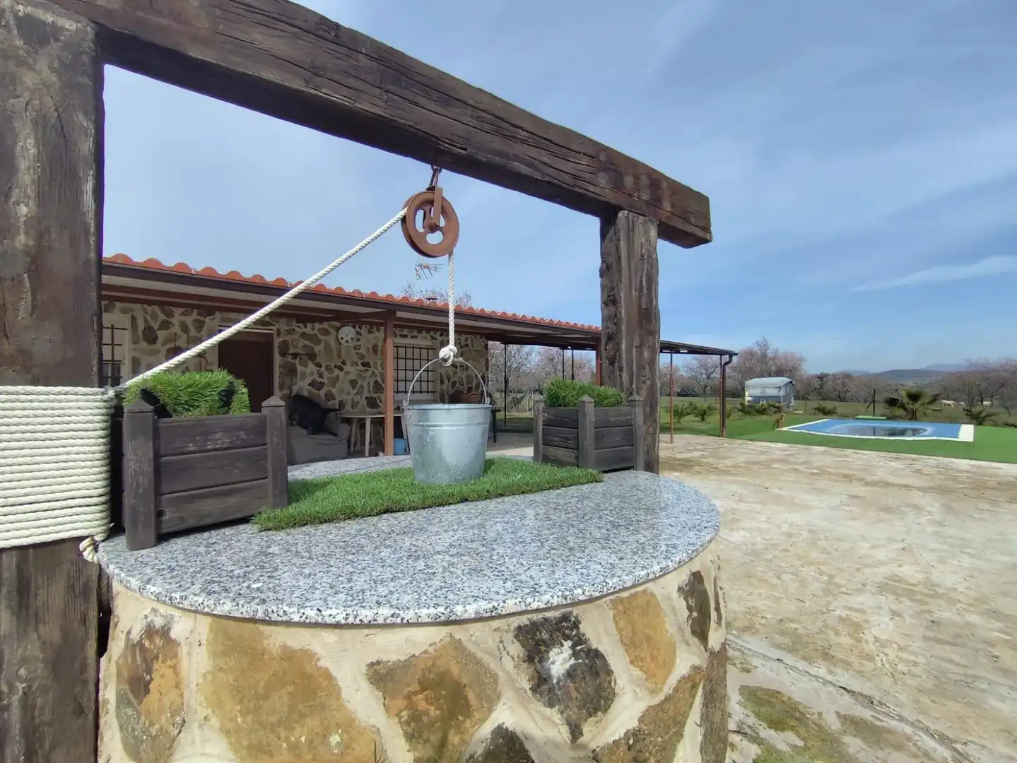 Terrasse von Country house zum Verkauf in Malpartida de Plasencia mit Schwimmbad
