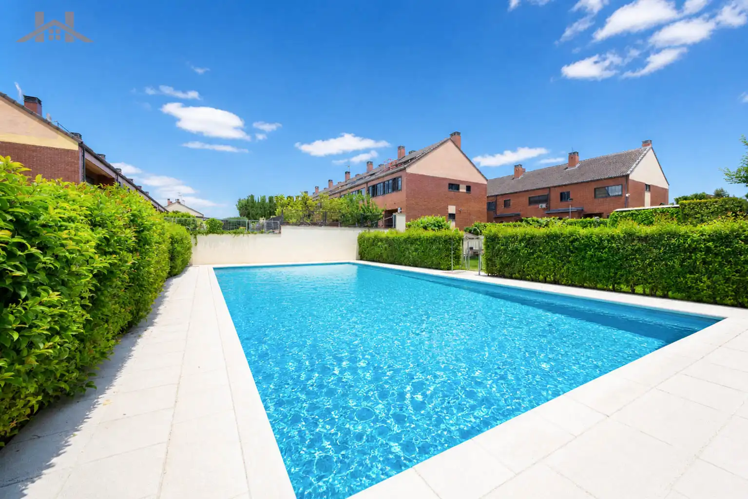 Piscina de Casa adosada en venda en Valdemoro amb Aire condicionat, Calefacció i Jardí privat