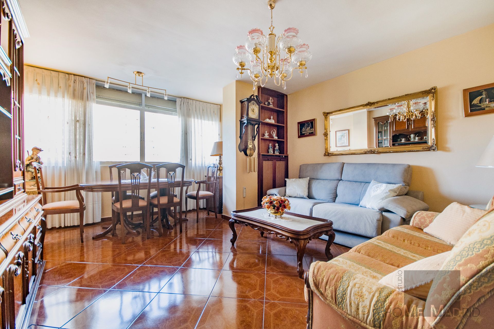 Living room of Flat for sale in  Madrid Capital  with Heating and Terrace